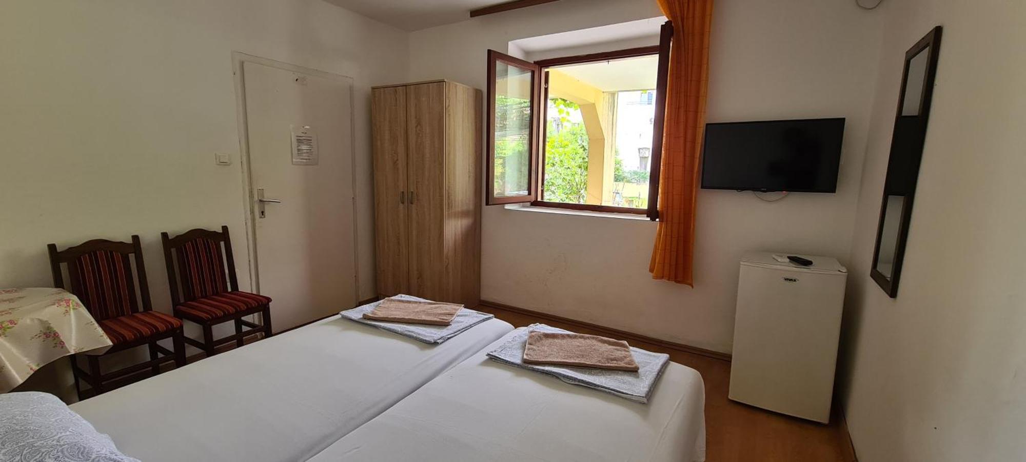 Andrea Guest house *